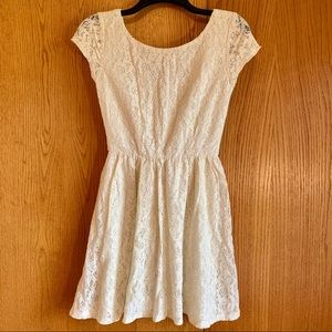 Cream Lace Short-Sleeve Dress • B. Darlin